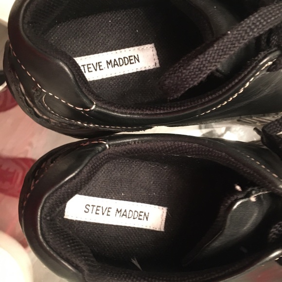 Like New Steven Madden Black Leather Sz 8.5 - Picture 8 of 8